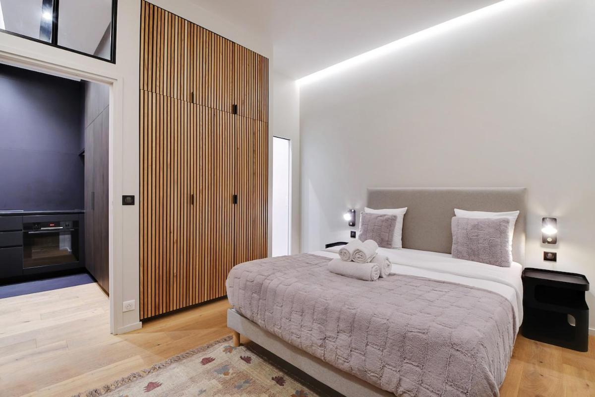Saint Andre Des Arts Heart Of Design Apartment Paris